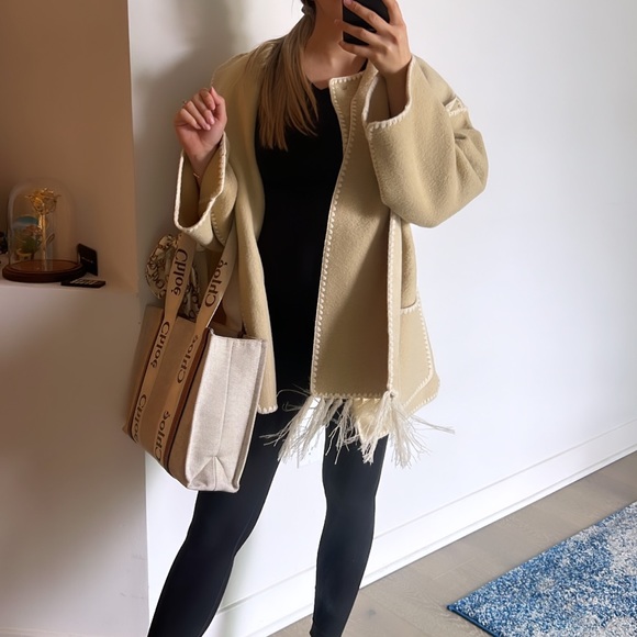 ❌SOLD❌ TOTEME
Draped fringed wool-blend jacket 32 - Picture 7 of 14